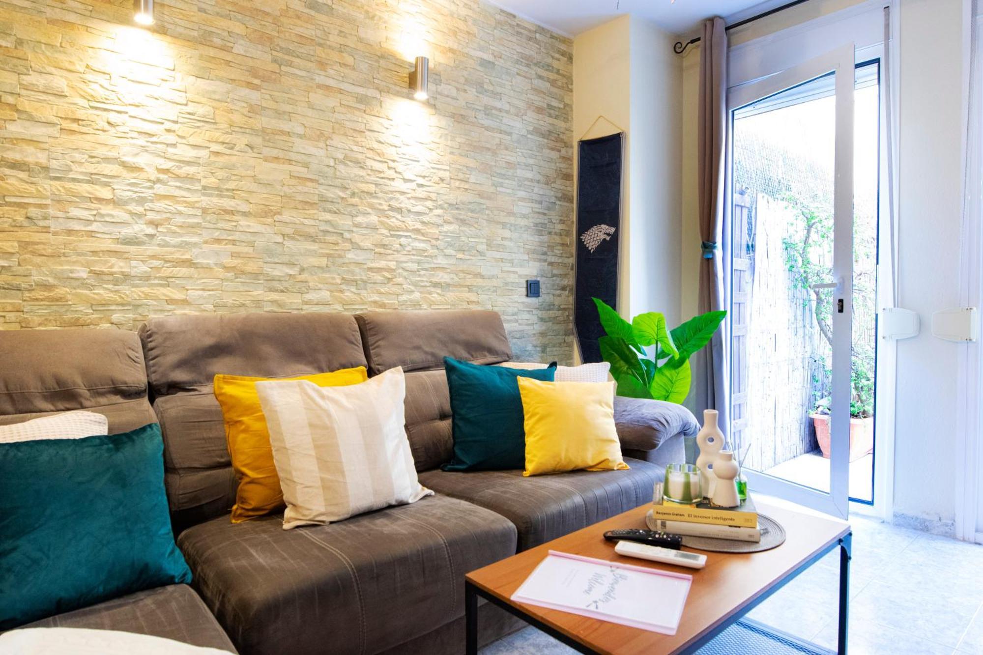 Casa Con Gran Patio Privado * Málaga
